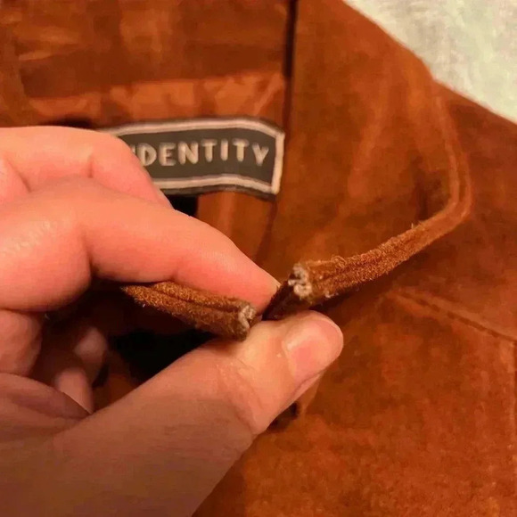 New Identity Women's Leather Vest Size Medium - Picture 9 of 9